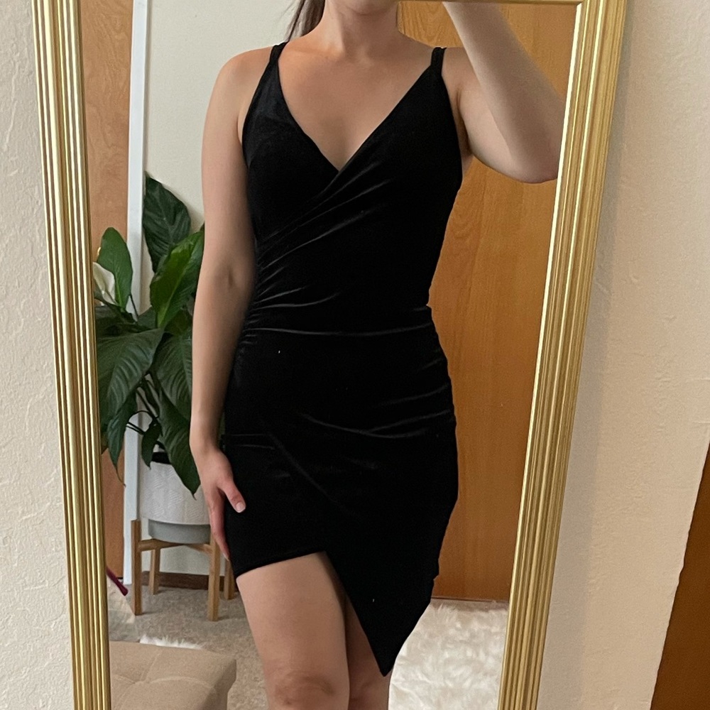 Forever 21 Bodycon Black Velvet Dress